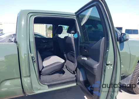 2021 Toyota Tacoma Trd Sport z USA, uszkodzony, nr VIN 3TMDZ5BN5MM098653